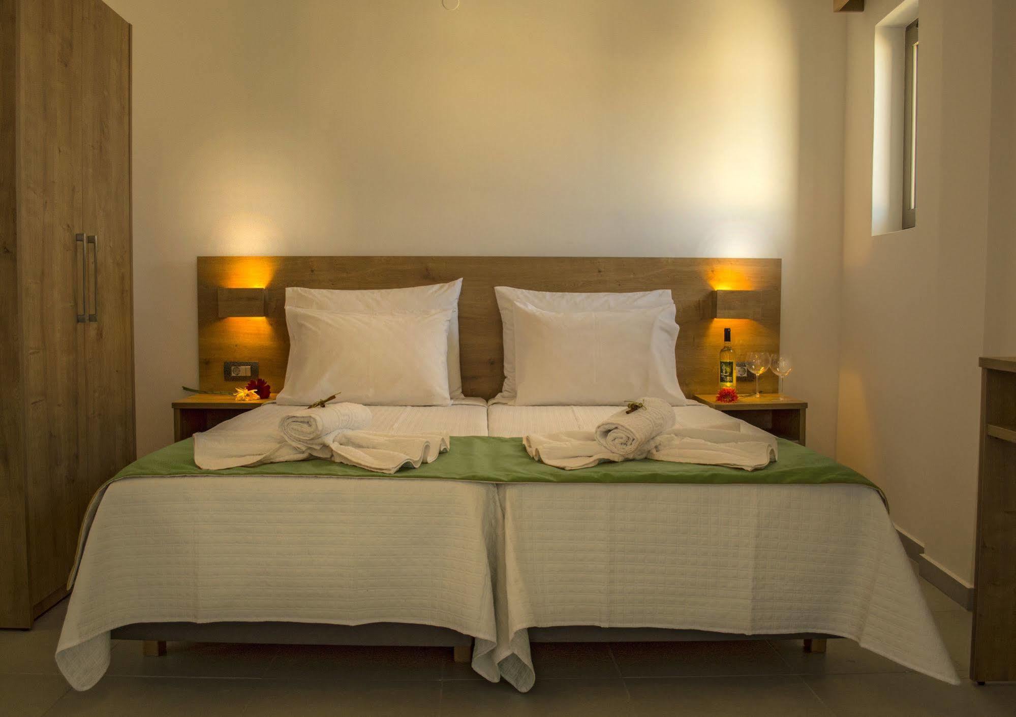 Castell Hotel Kissamos Ngoại thất bức ảnh